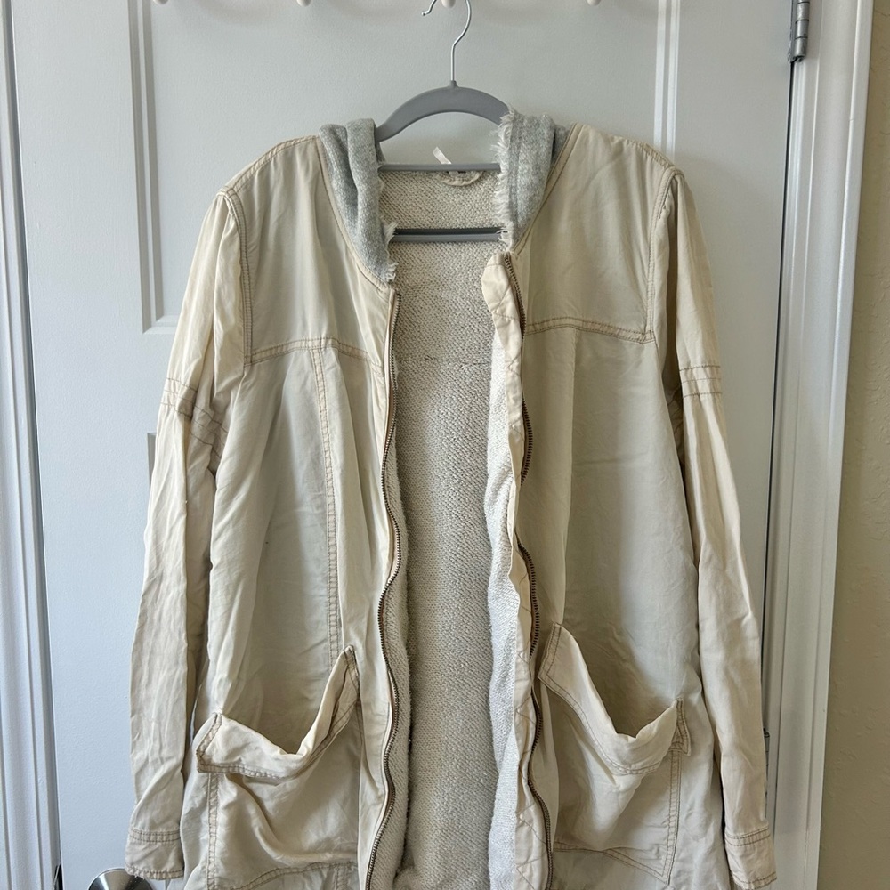 Women's Cream Jacket with Sherpa Lining